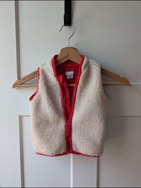 Hanna Andersson Cream Sherpa Vest with Red Trim and Lining